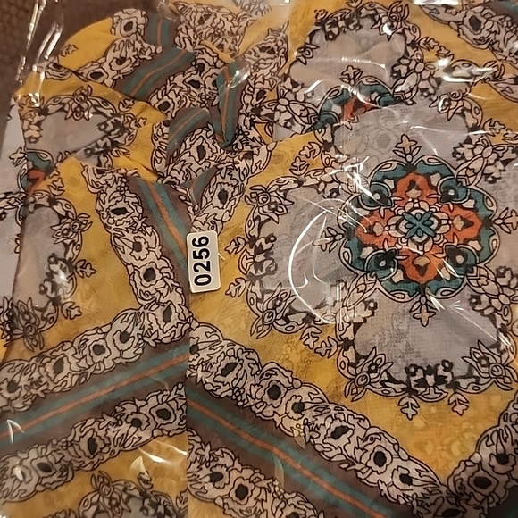 Love Tree Blouse Small - Picture 8 of 8